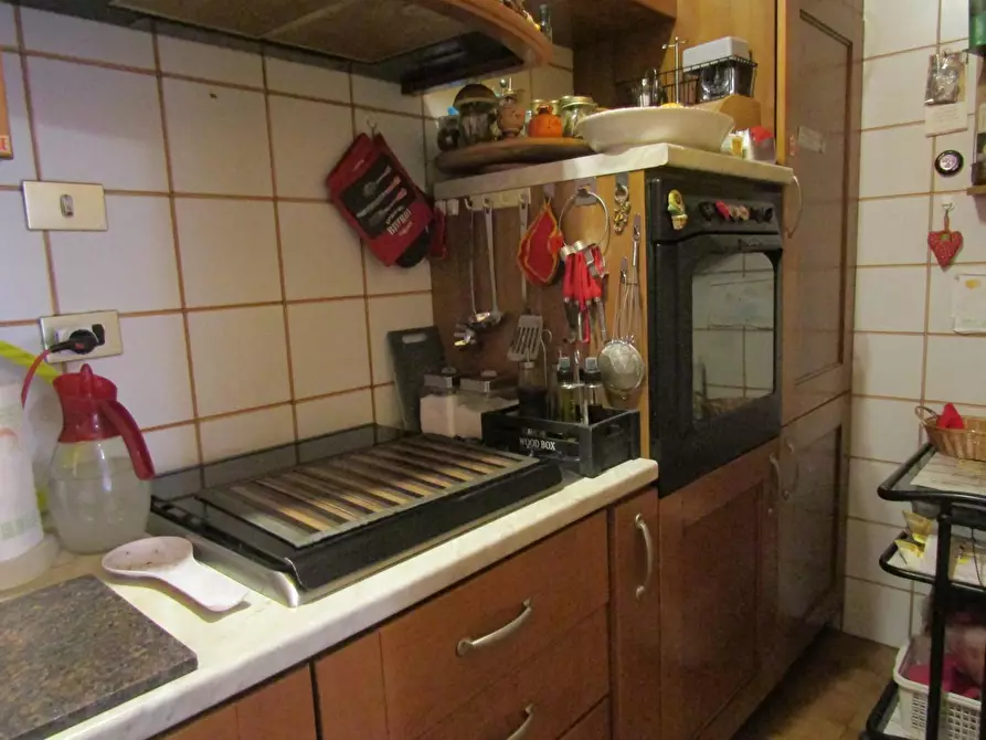 Immagine 3 di Appartamento in vendita  a Massa