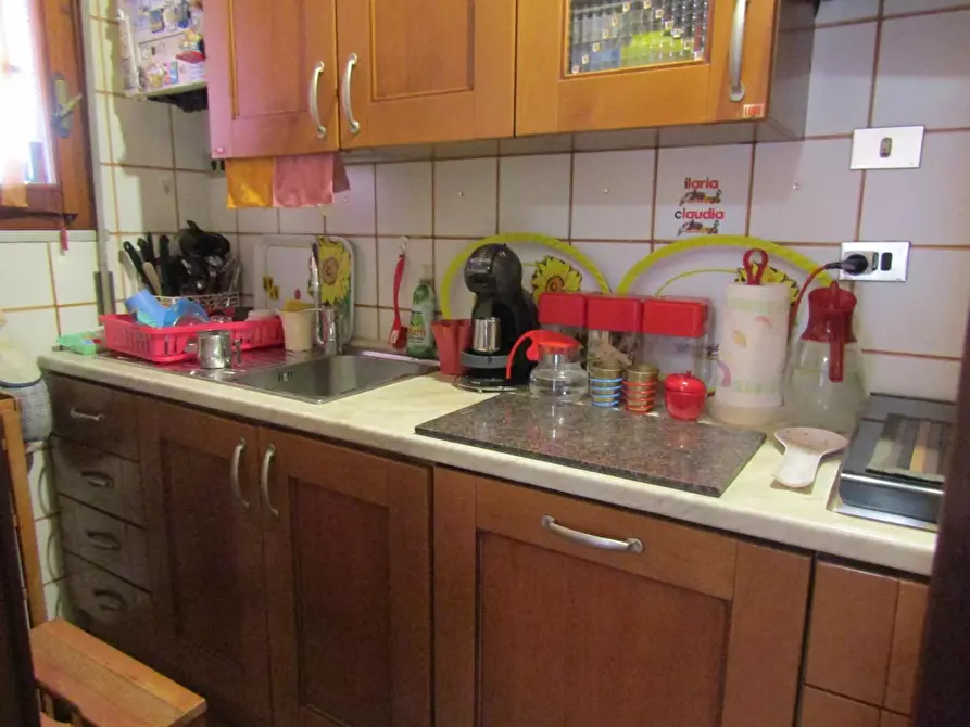 Immagine 4 di Appartamento in vendita  a Massa