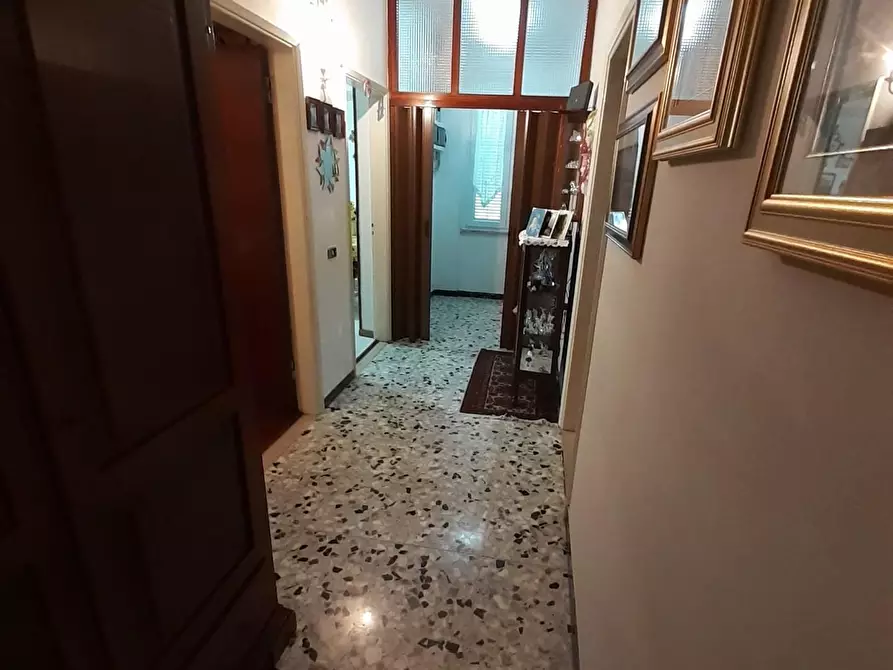 Immagine 18 di Casa semindipendente in vendita  a Ortonovo