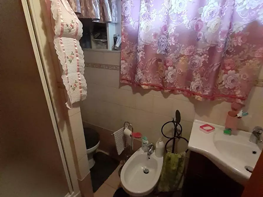 Immagine 3 di Casa semindipendente in vendita  a Ortonovo