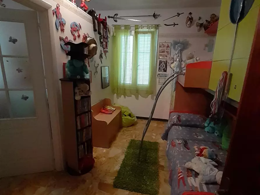 Immagine 12 di Casa semindipendente in vendita  a Ortonovo