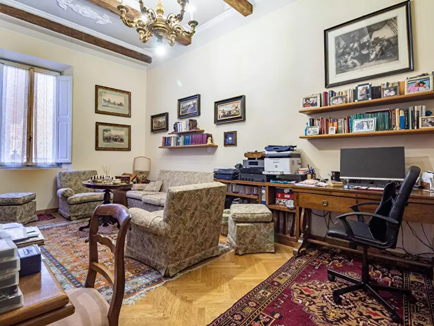 Immagine 15 di Appartamento in vendita  a Pisa