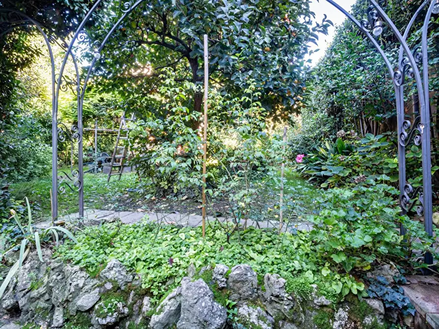 Immagine 31 di Appartamento in vendita  a Pisa