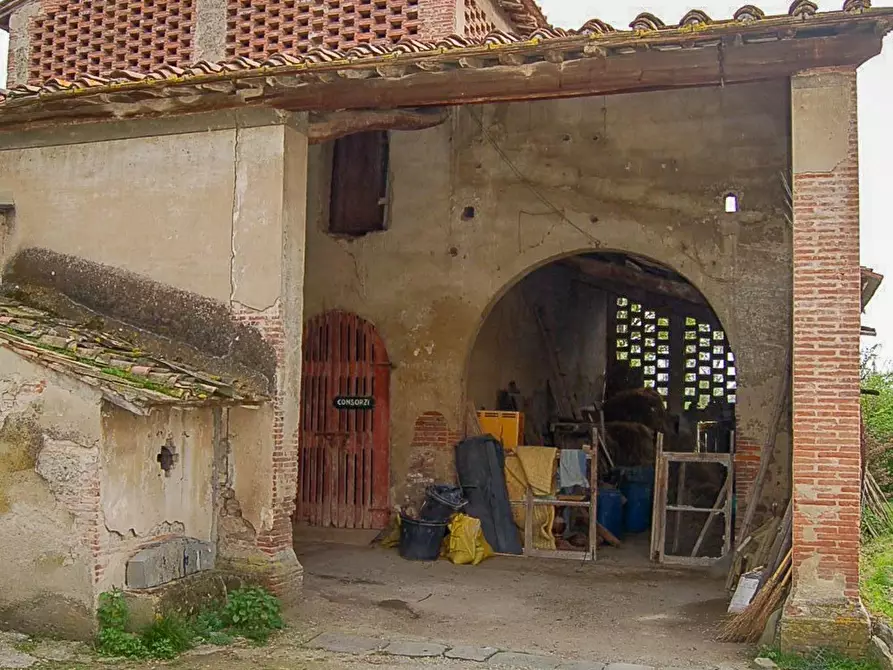 Immagine 19 di Casa colonica in vendita  a Empoli