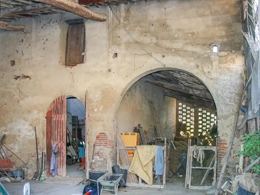 Immagine 16 di Casa colonica in vendita  a Empoli