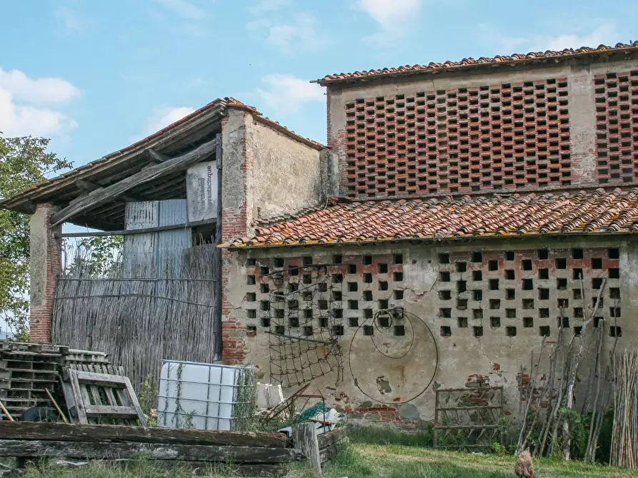 Immagine 17 di Casa colonica in vendita  a Empoli