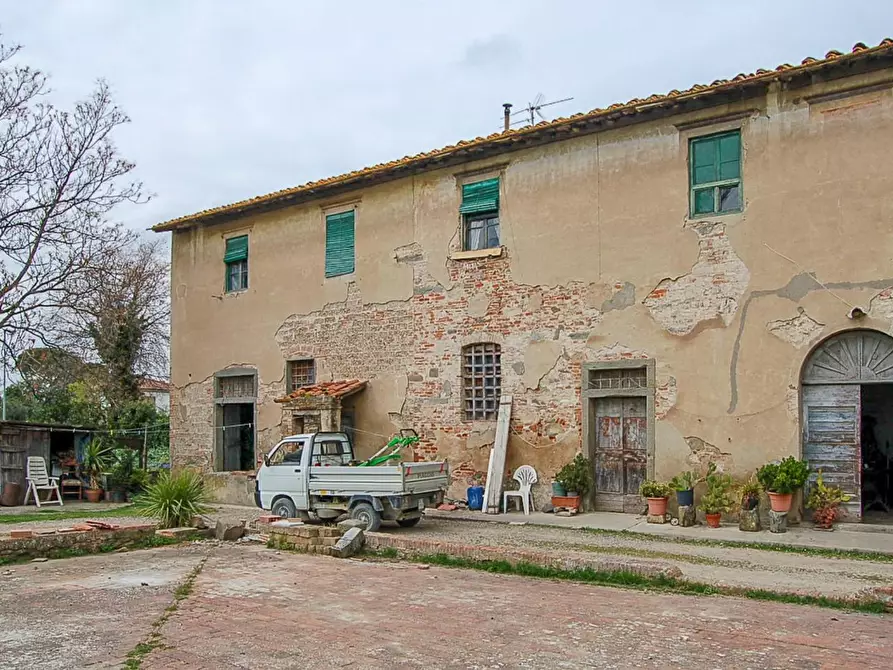 Immagine 8 di Casa colonica in vendita  a Empoli
