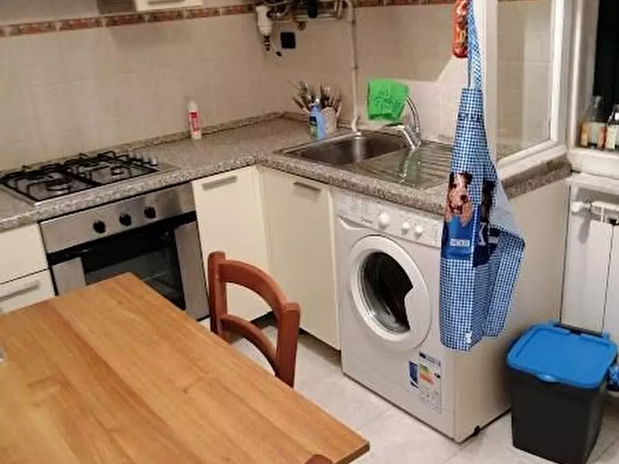 Immagine 2 di Appartamento in affitto  a Carrara