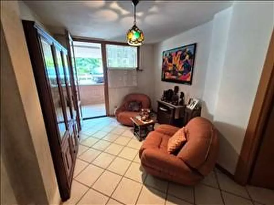 Immagine 3 di Appartamento in vendita  a Siena