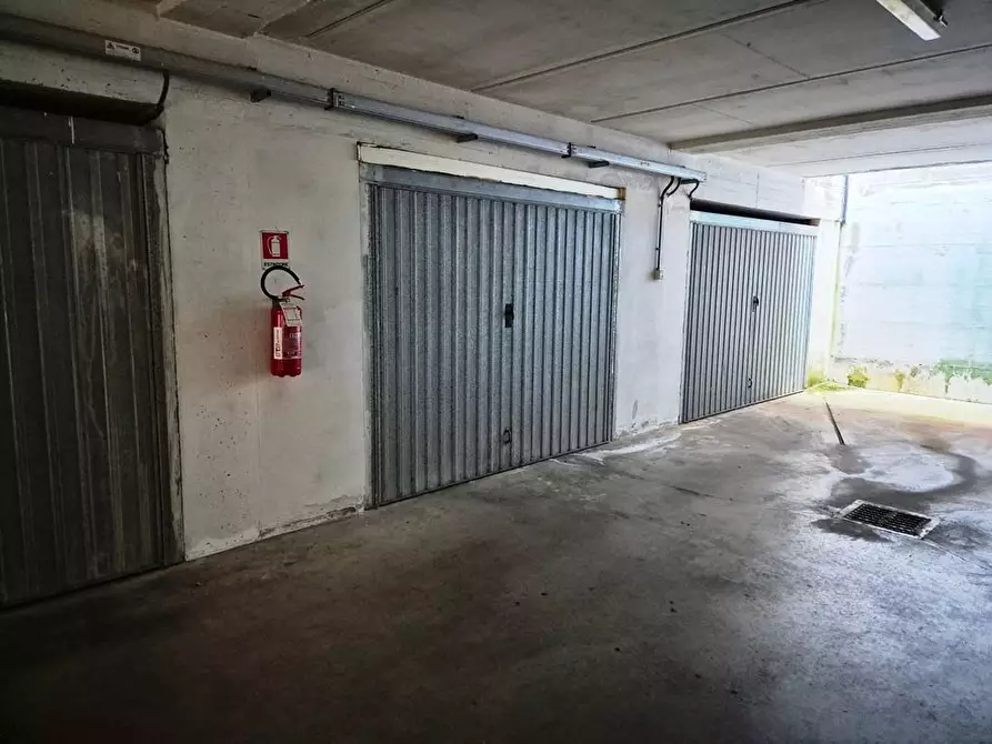 Immagine 25 di Appartamento in vendita  a Siena
