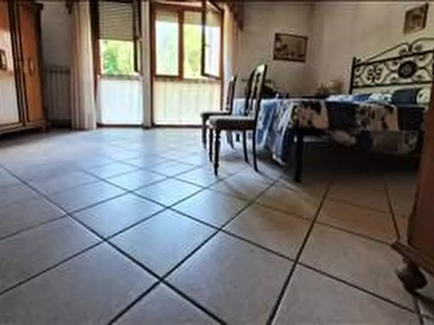 Immagine 17 di Appartamento in vendita  a Siena