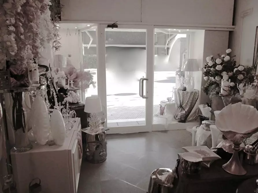 Immagine 4 di Locale commerciale in affitto  a Pisa