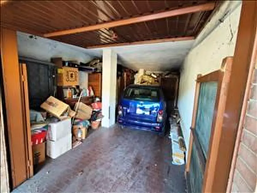 Immagine 18 di Appartamento in vendita  a Siena