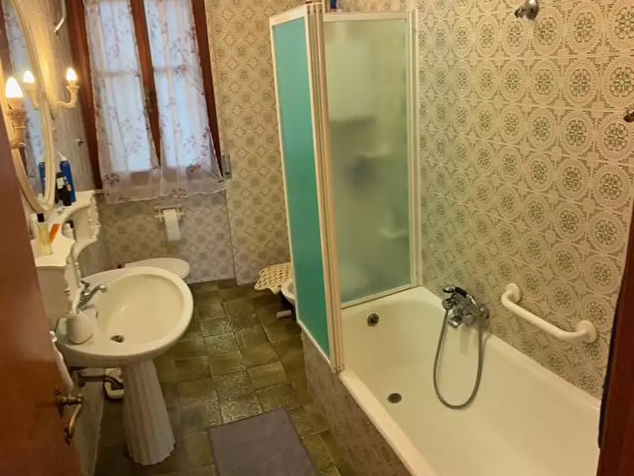 Immagine 13 di Appartamento in vendita  a Pisa