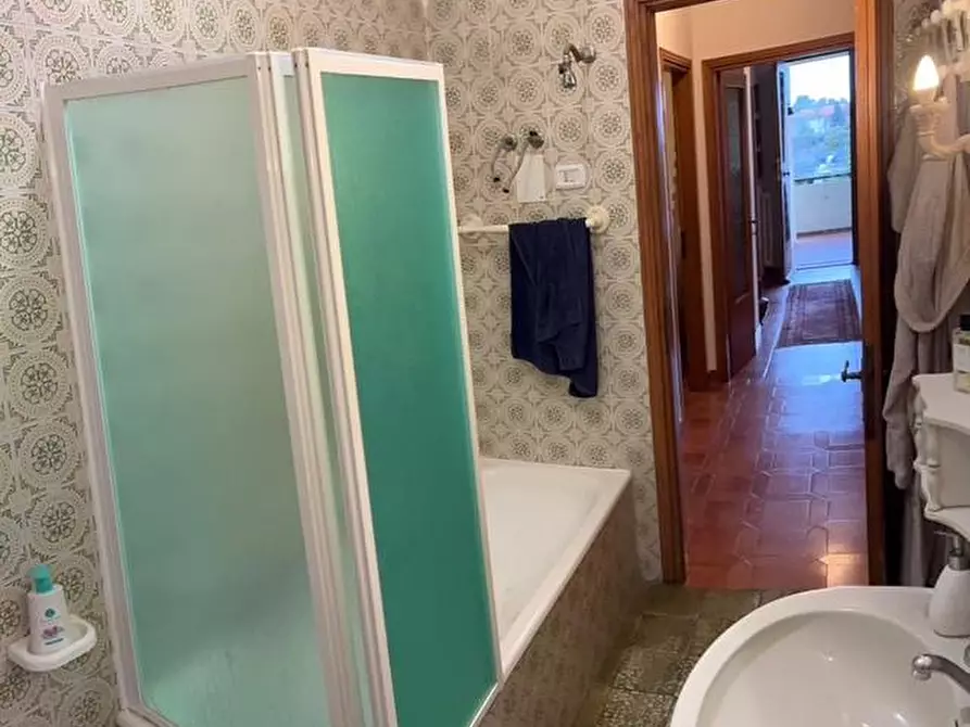 Immagine 12 di Appartamento in vendita  a Pisa