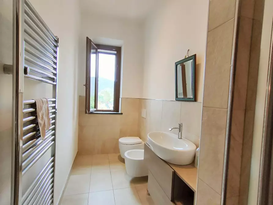 Immagine 23 di Terratetto in vendita  a San Giuliano Terme