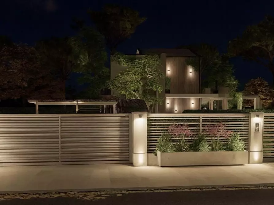 Immagine 9 di Villa in vendita  a Forte Dei Marmi