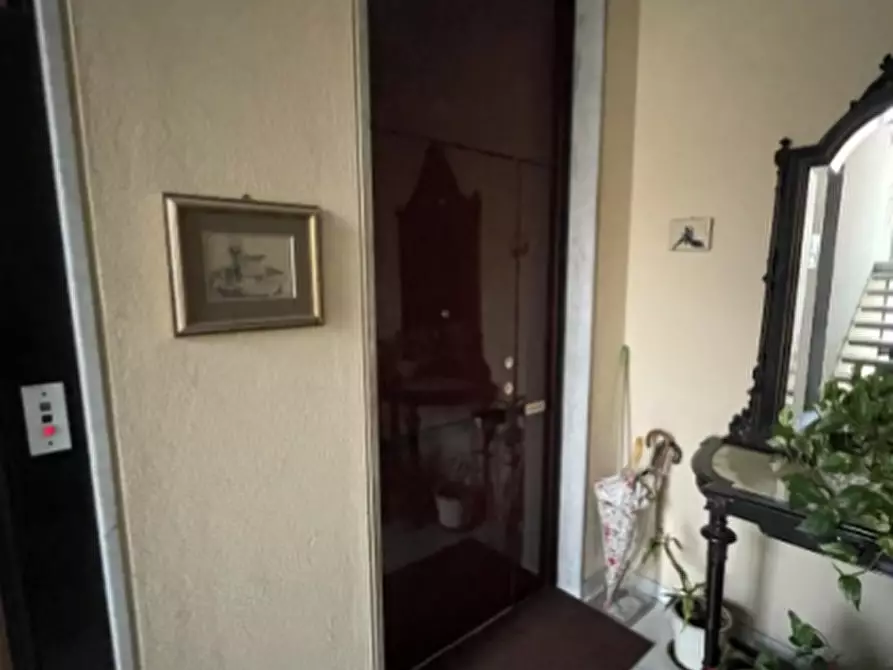 Immagine 12 di Appartamento in vendita  a Milano