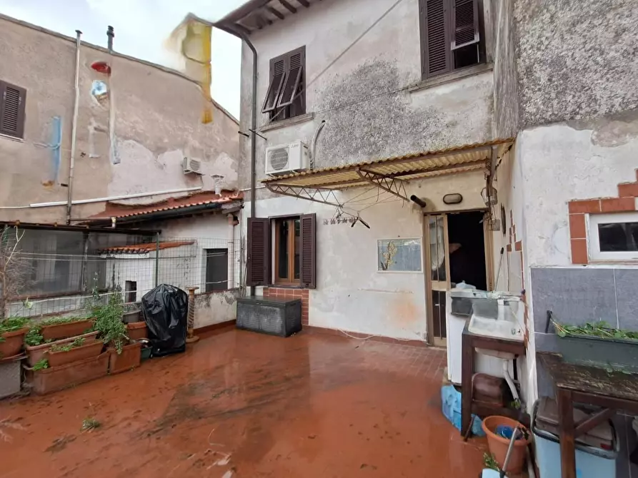 Immagine 21 di Appartamento in vendita  a Vicopisano