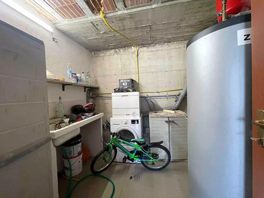 Immagine 34 di Villa in vendita  a Beverino