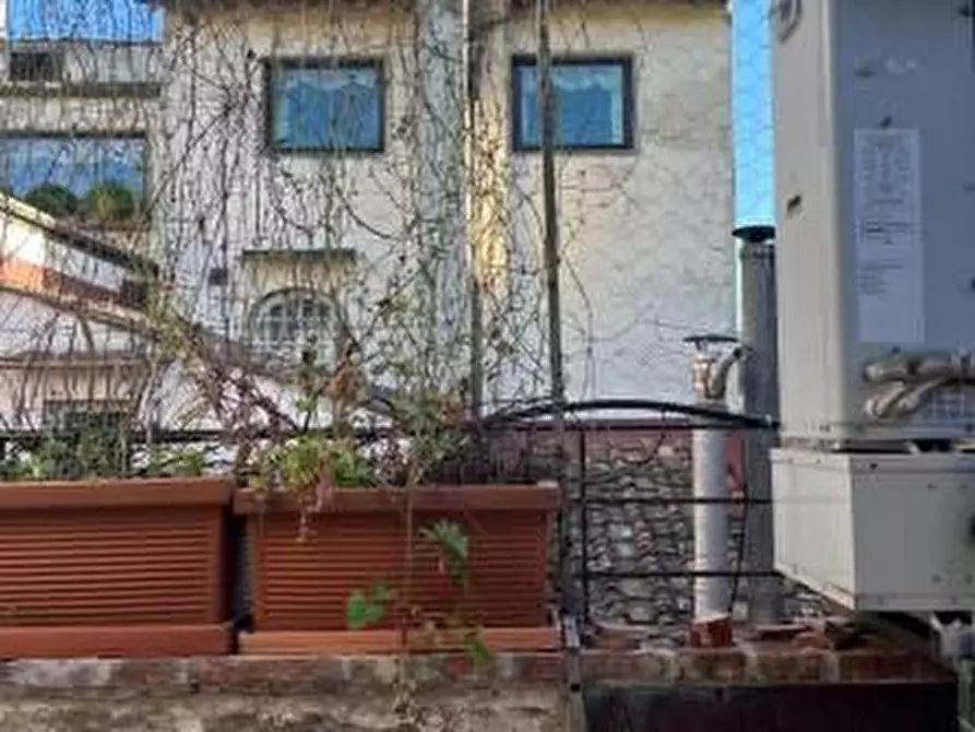 Immagine 6 di Appartamento in vendita  a Firenze