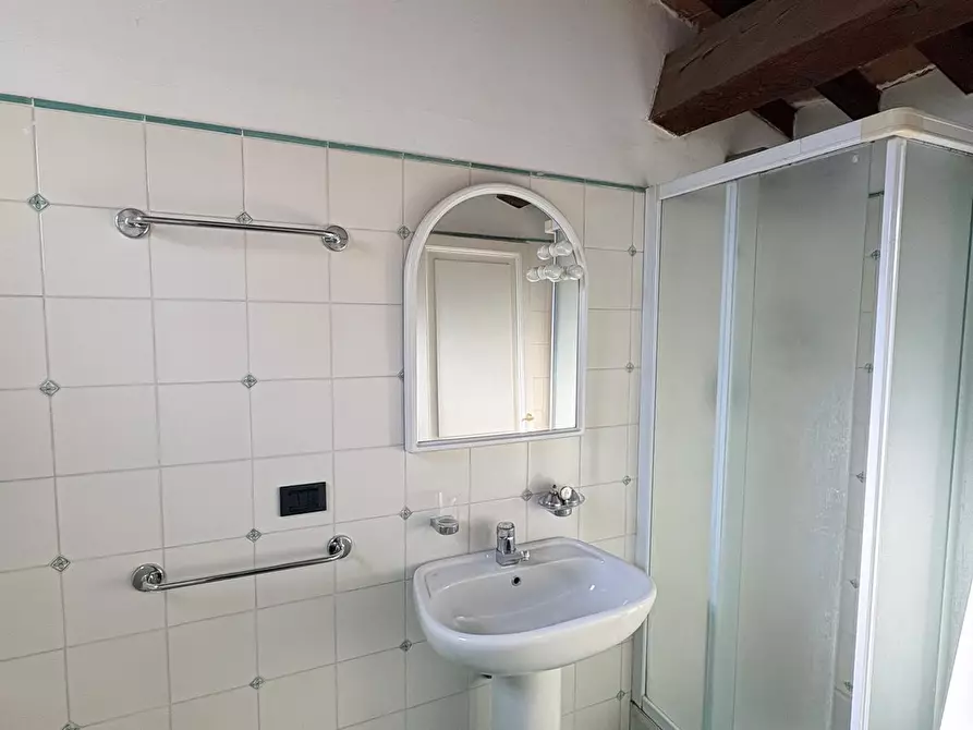 Immagine 38 di Appartamento in vendita  a Firenze