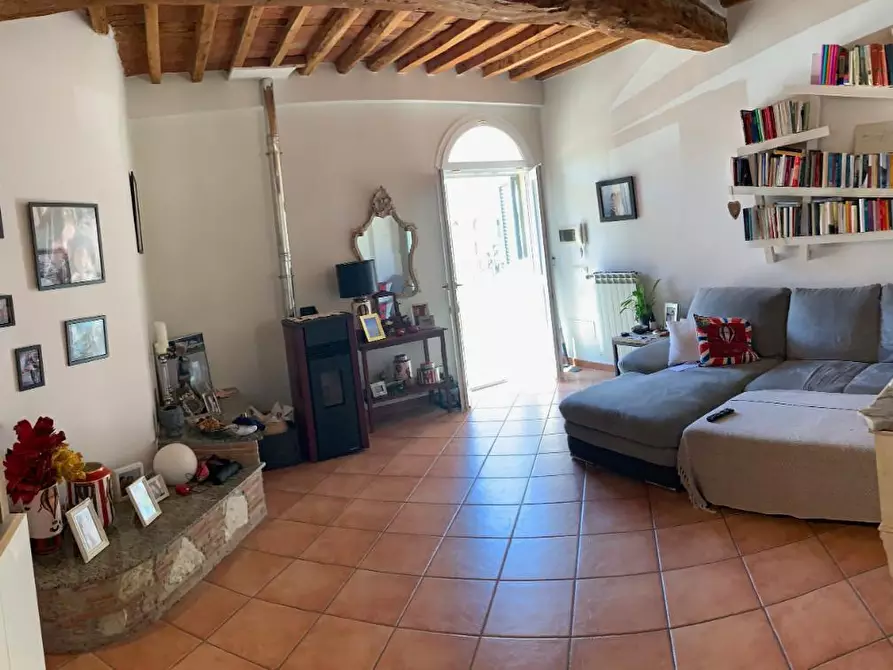 Immagine 1 di Appartamento in affitto  a Vecchiano