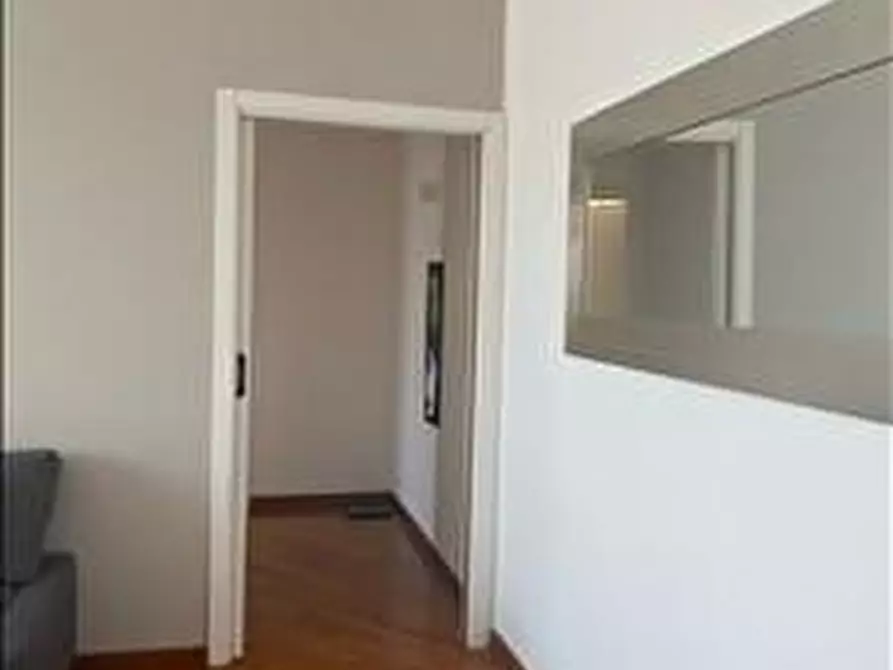 Immagine 9 di Appartamento in vendita  a Monteriggioni