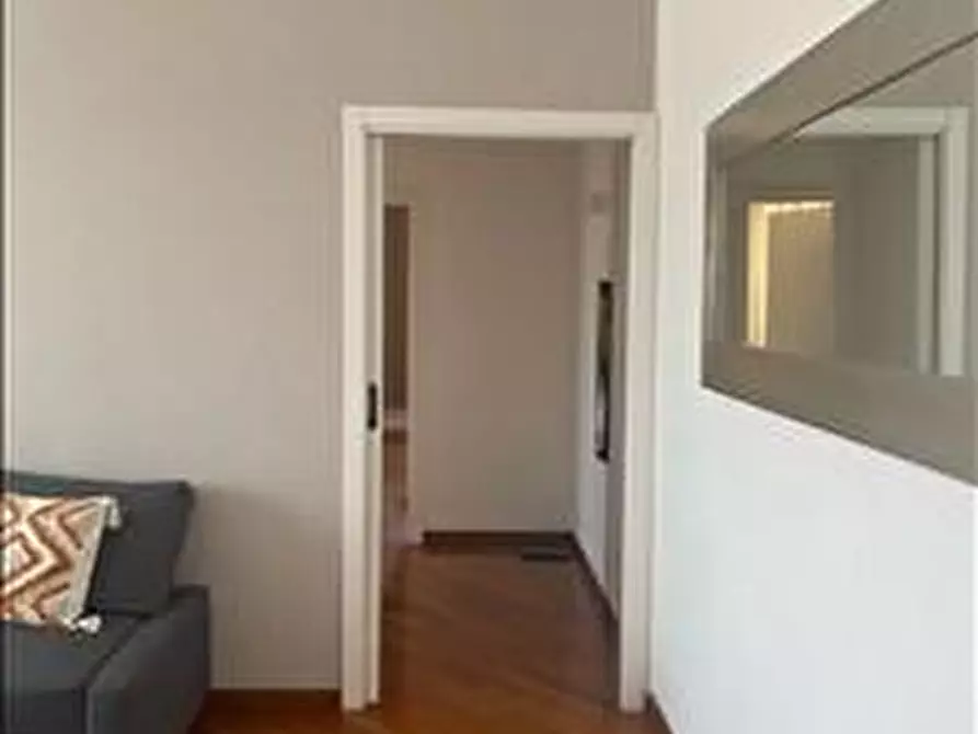 Immagine 8 di Appartamento in vendita  a Monteriggioni