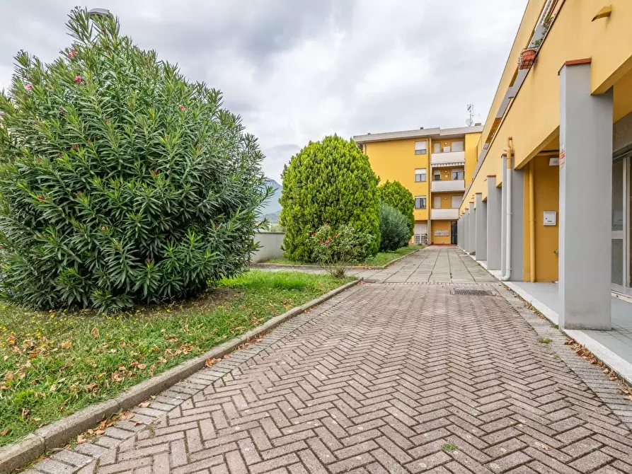 Immagine 44 di Appartamento in vendita  a Cascina