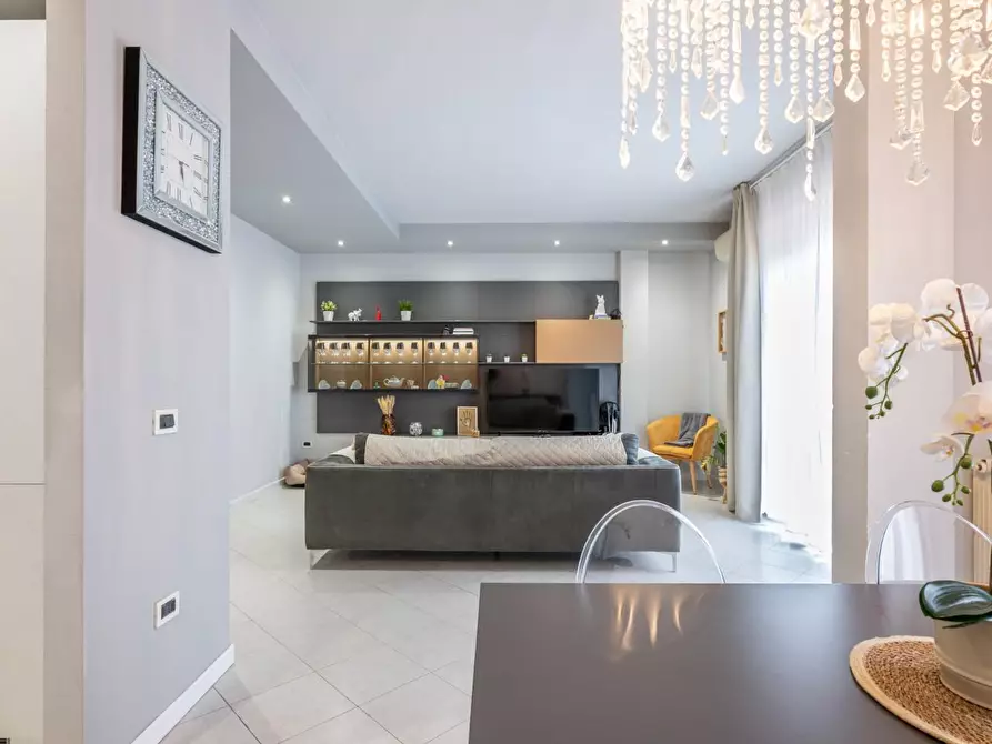 Immagine 17 di Appartamento in vendita  a Cascina