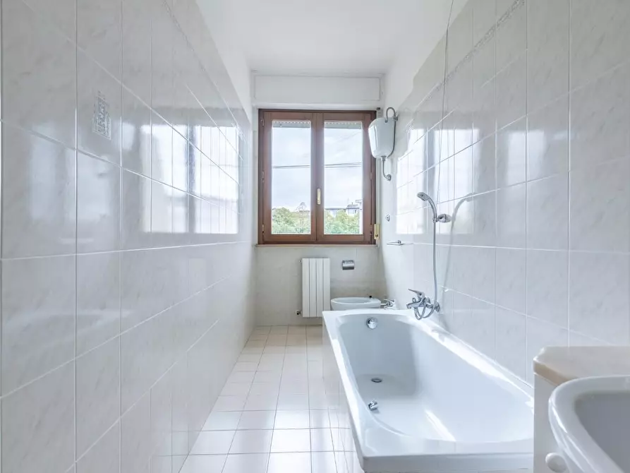 Immagine 37 di Appartamento in vendita  a Cascina