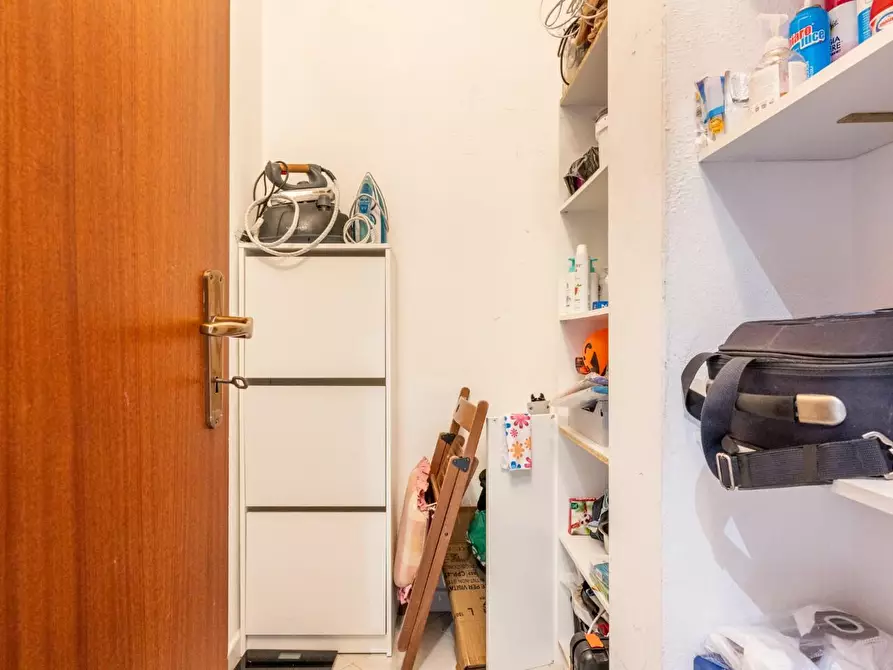 Immagine 40 di Appartamento in vendita  a Cascina