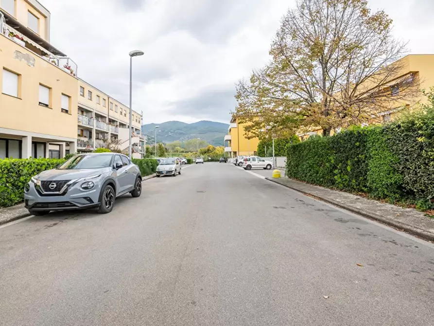 Immagine 45 di Appartamento in vendita  a Cascina