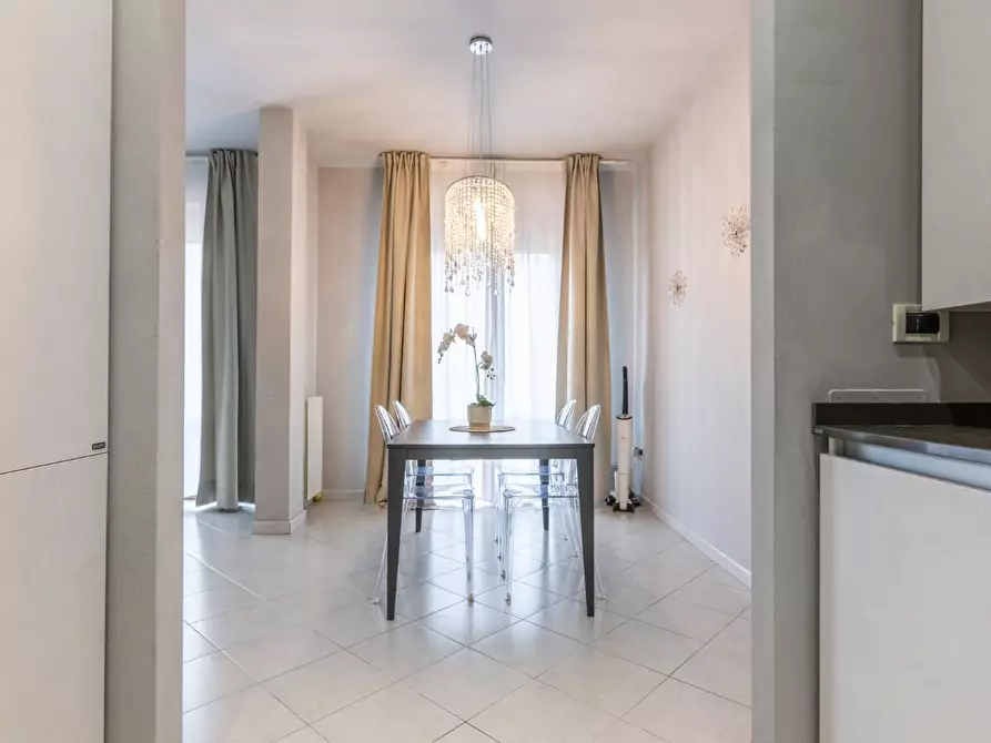 Immagine 15 di Appartamento in vendita  a Cascina