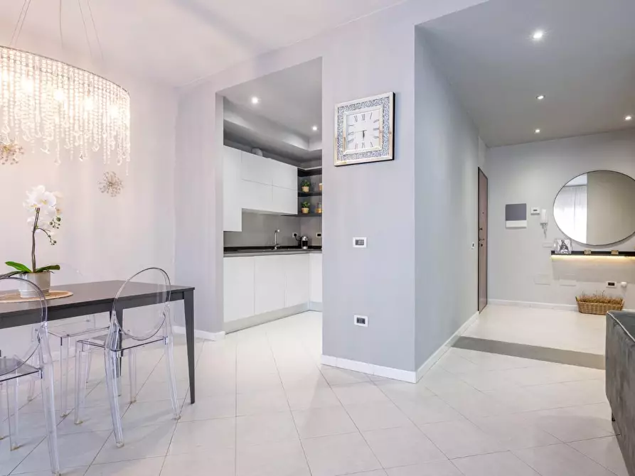 Immagine 10 di Appartamento in vendita  a Cascina