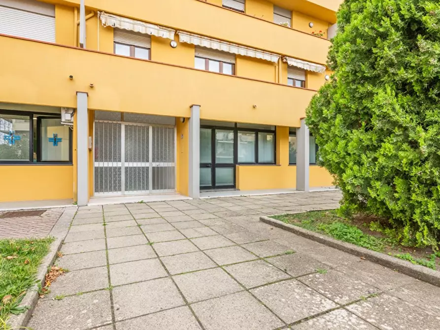 Immagine 41 di Appartamento in vendita  a Cascina