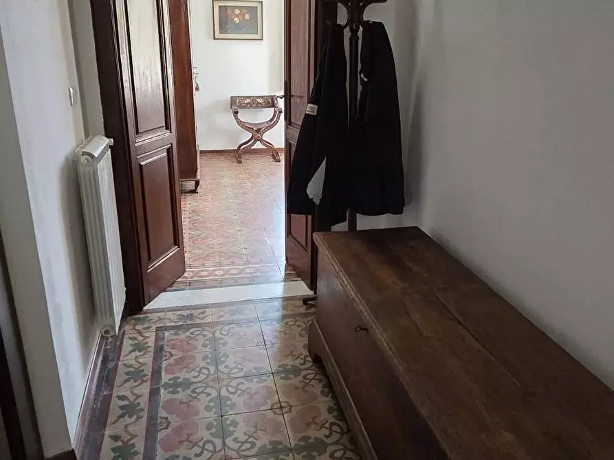 Immagine 8 di Appartamento in affitto  a Carrara