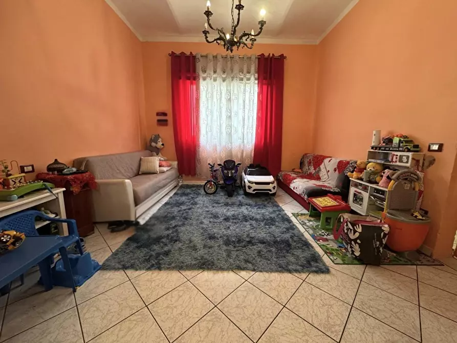 Immagine 9 di Villa in vendita  a Viareggio