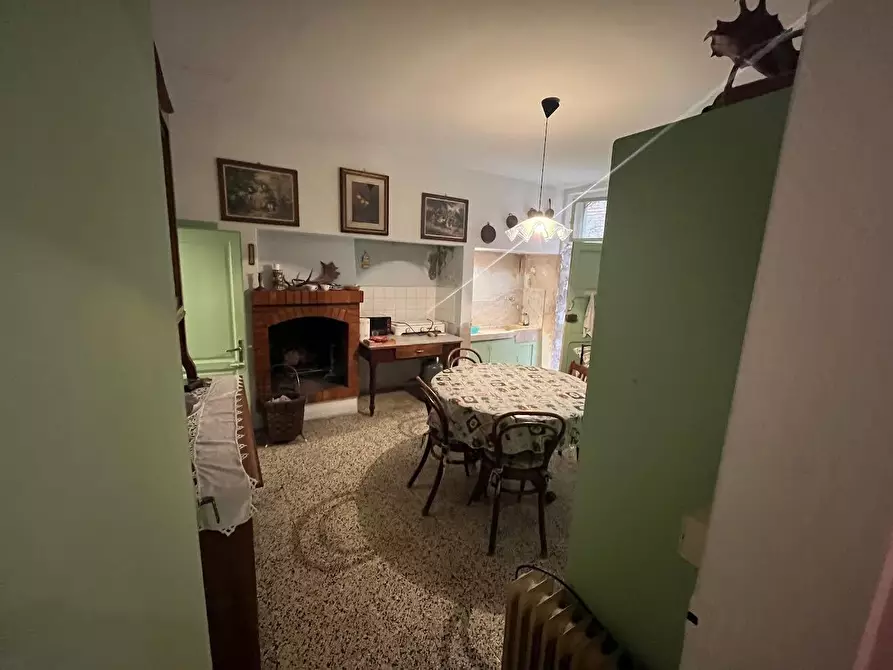 Immagine 2 di Immobile di prestigio in vendita  a Palaia