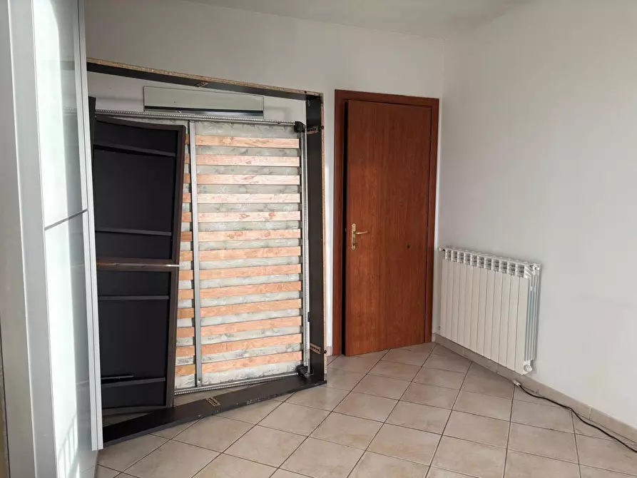 Immagine 15 di Appartamento in vendita  a Cascina