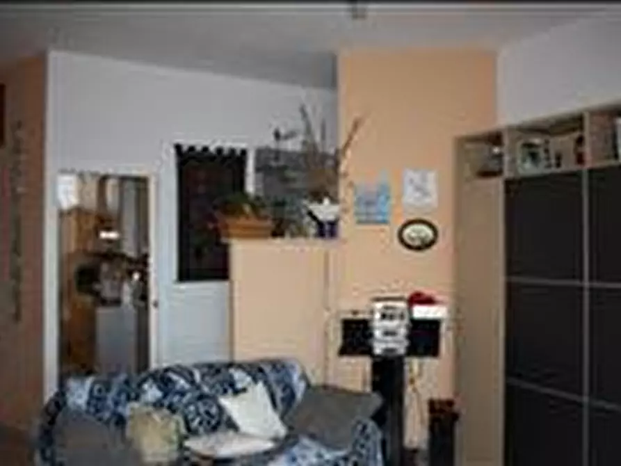 Immagine 5 di Appartamento in vendita  a Siena