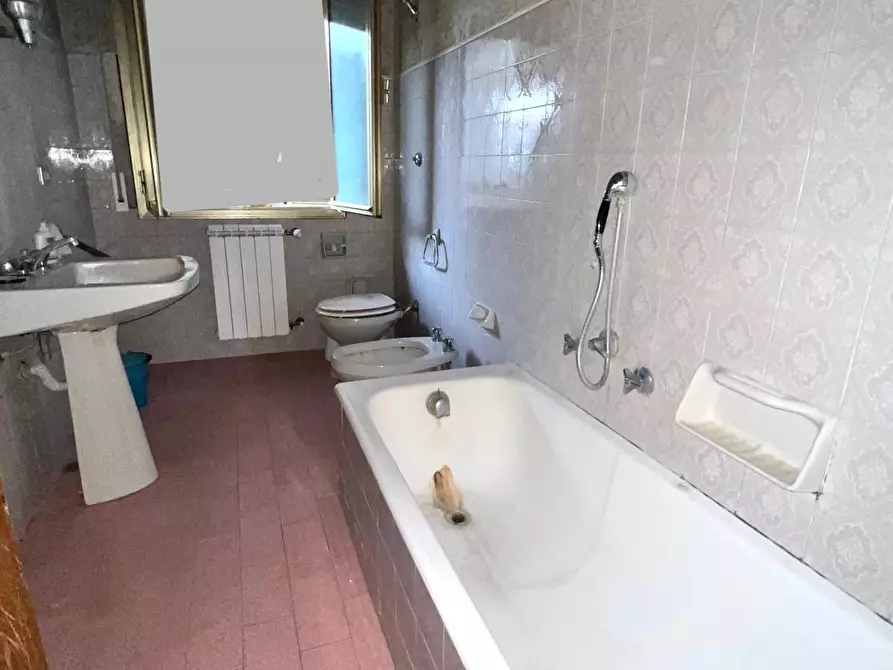 Immagine 18 di Appartamento in vendita  a Empoli