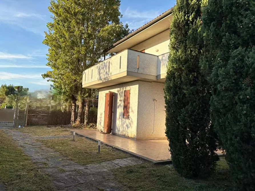 Immagine 5 di Casa bifamiliare in vendita  a Forte Dei Marmi