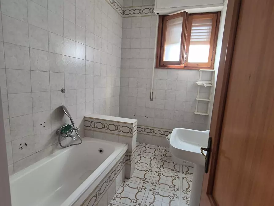 Immagine 15 di Appartamento in vendita  a Siena