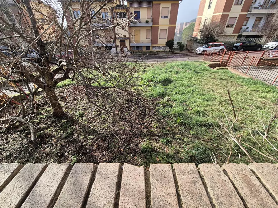 Immagine 26 di Appartamento in vendita  a Siena