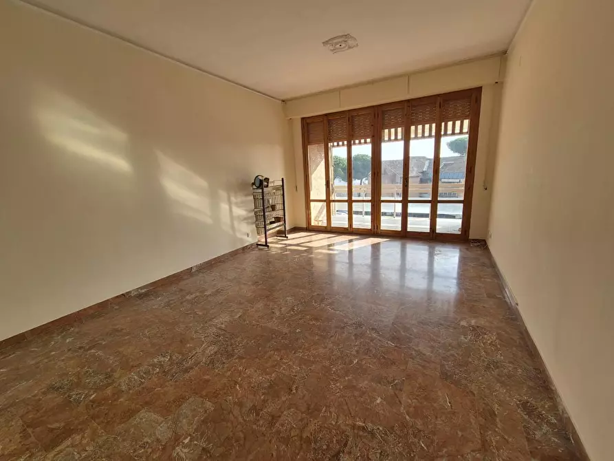 Immagine 23 di Appartamento in vendita  a Siena