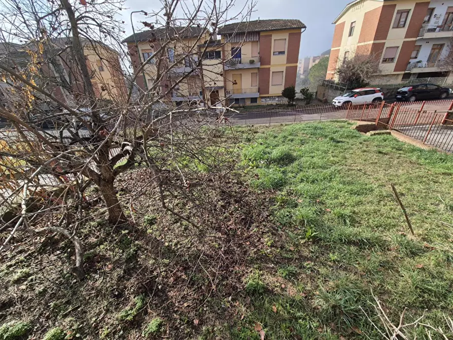 Immagine 25 di Appartamento in vendita  a Siena