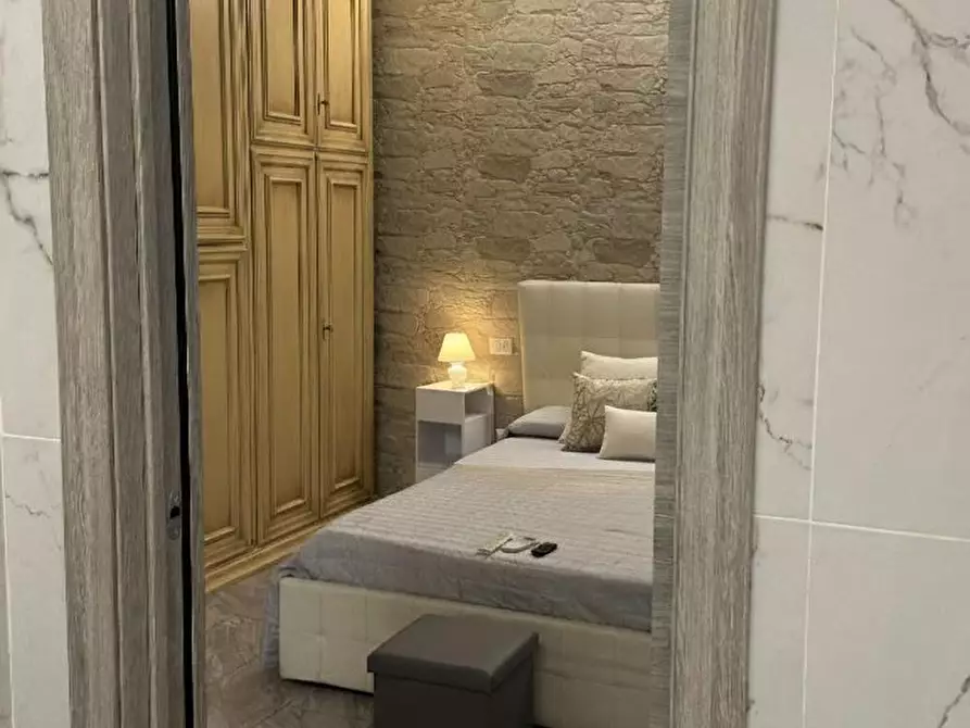 Immagine 5 di Porzione di casa in affitto  a Carrara