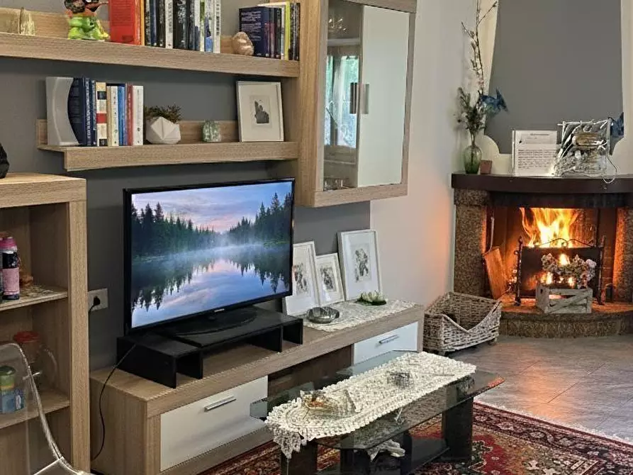 Immagine 1 di Porzione di casa in affitto  a Carrara